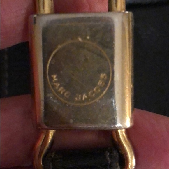 Black Marc Jacobs Bag with gold detail - Picture 6 of 6